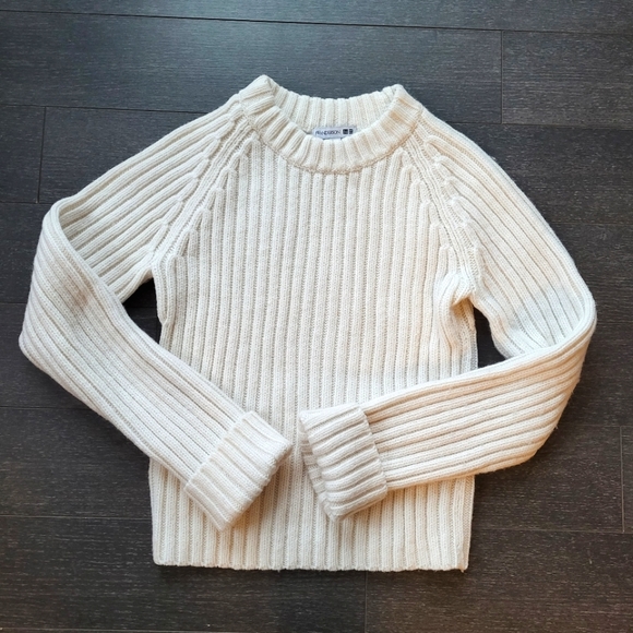 JW Anderson x Uniqlo White Wool Blend Knit Sweater - Picture 2 of 9